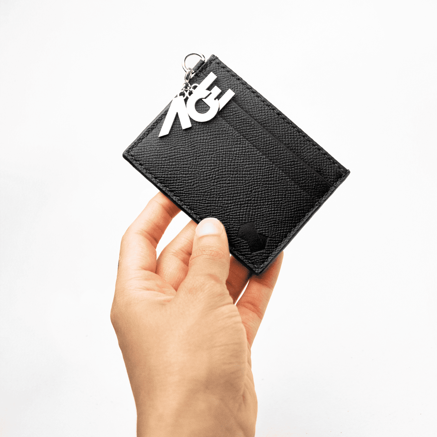 Porte-cartes en cuir noir, porte clé argenté